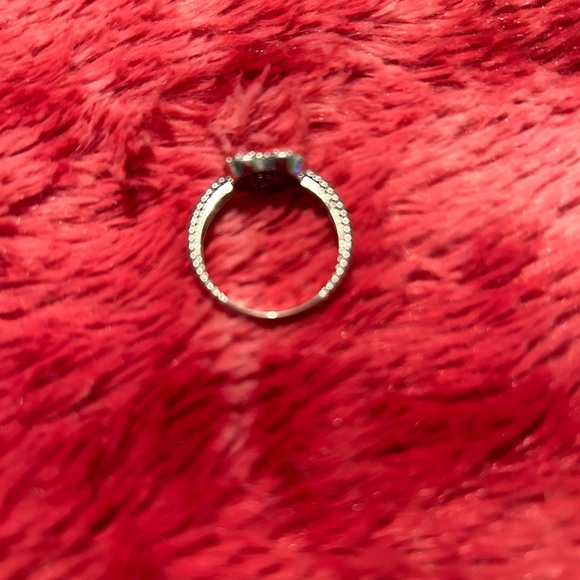 Brand new bling silver stainless steel ring size 9 - Picture 6 of 6